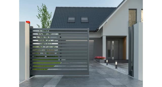 Jaki fundament pod bramę przesuwną - uniknij najczęstszych błędów