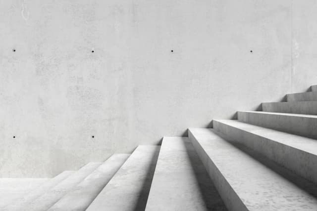 Jak zabudować schody: uniknij najczęstszych błędów i kosztów